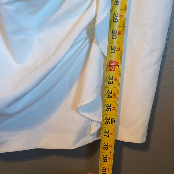 NWT Guess Sz 10 Women’s White Ruffle Strappy Mini Bodycon Lined Dress Ret $128! - Picture 9 of 13